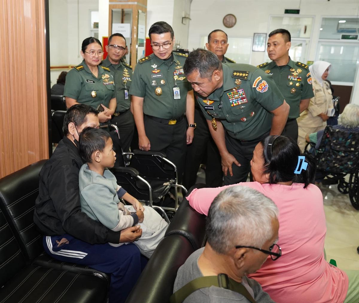FOTO: Kasad Tinjau Modernisasi Fasilitas RSPAD Gatot Soebroto