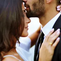 ilustrasi pasangan/Photo by mari lezhava on Unsplash