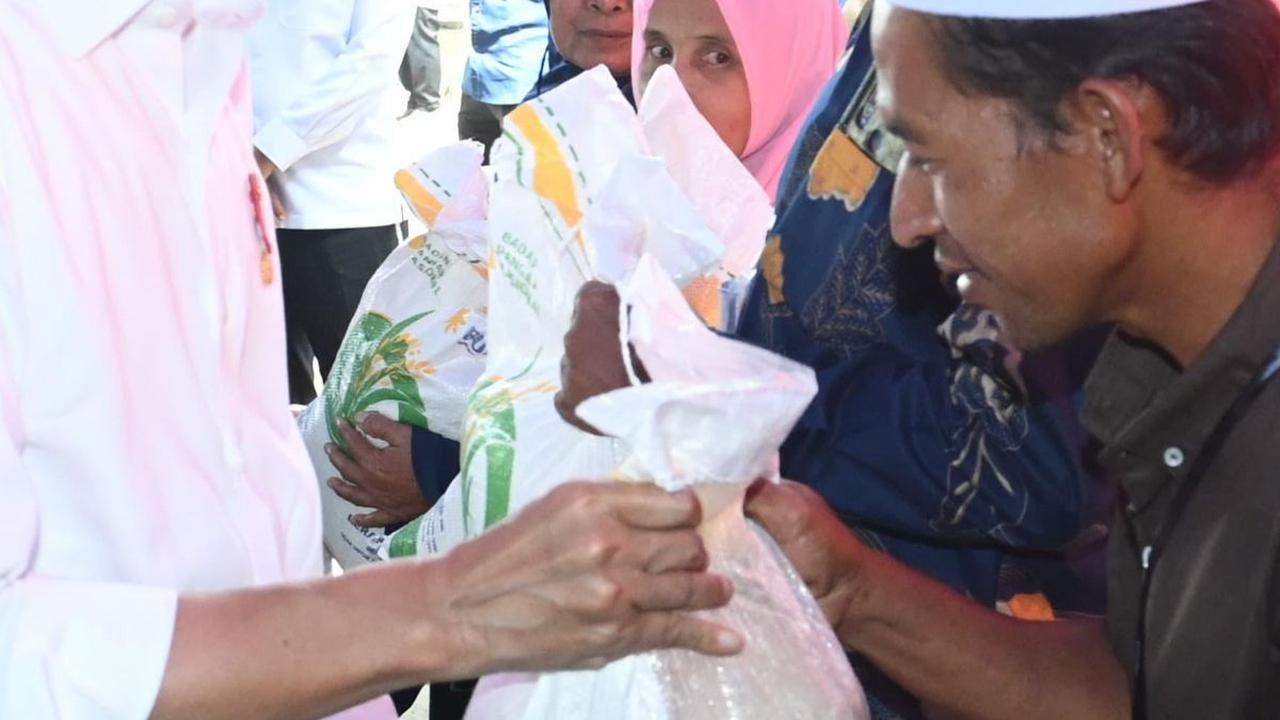 Jokowi Sebut Harga Beras Naik karena Perubahan Iklim Sebabkan Gagal Panen