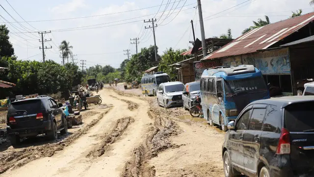 Kondisi terkini Aceh Tamiang porak poranda akibat banjir bandar