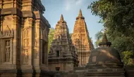 Perbedaan Kerajaan Hindu dan Budha: Panduan Lengkap dari Kepercayaan, Sistem Kasta, hingga Arsitektur Candi