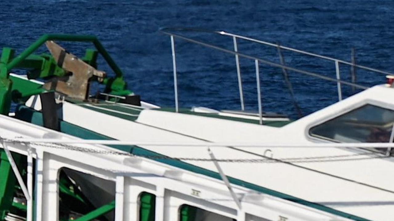 Terbaru, Filipina menuding kapal-kapal China Coast Guard&nbsp;menembakkan meriam air dan memblokade kapal yang sedang menjalankan misi pasokan di Second Thomas Shoal yang disengketakan. AFP/Jam Sta Rosa