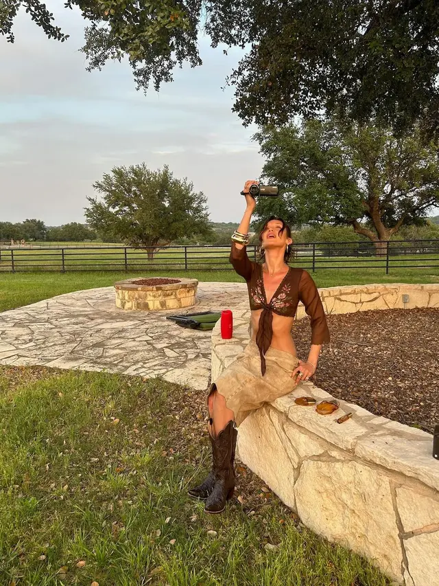 Bella Hadid (Instagram/bellahadid)