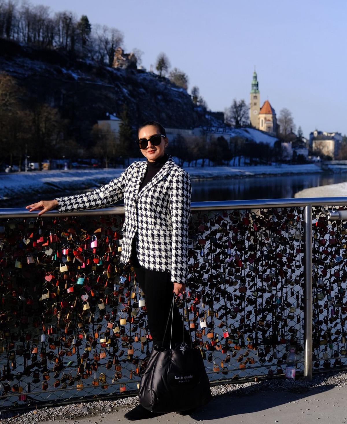Donna Agnesia Menawan di Salzburg, Outfit Mewah dan Pesona yang Tak Luntur