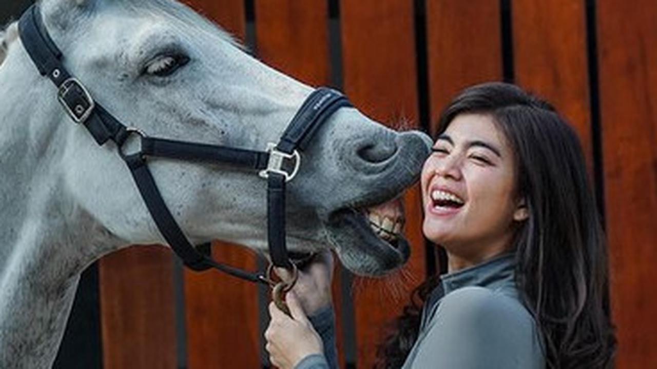 Potret Raya Kohandi Siap Tanding Berkuda di TOSI 3, Optimis Menang Meski Sudah Jarang Latihan Karena Sibuk Syuting