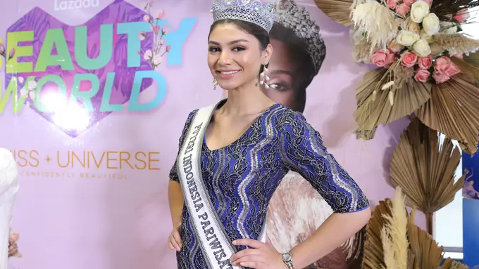 [Fimela] Jihane Almira Puteri Pariwisata 2020