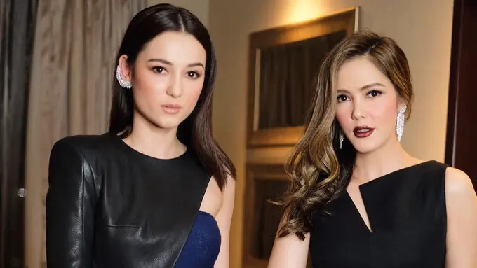 [Bintang] Julie Estelle dan Cathy Sharon