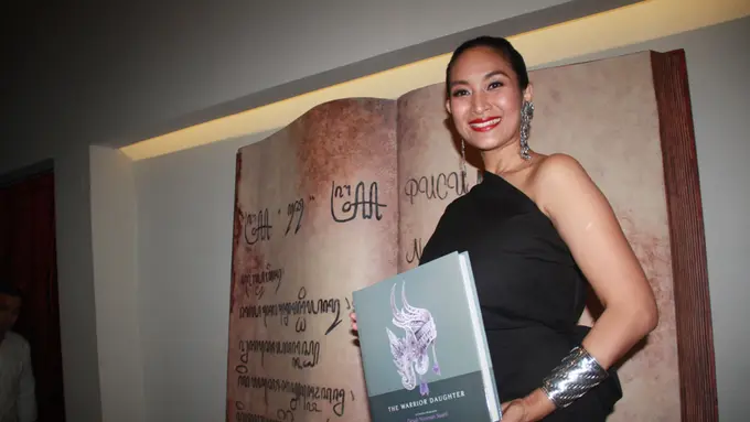 [Bintang] Happy Salma