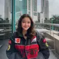 Sakira Zahra, remaja putri berusia 17 tahun ini, siap berkarya dan menambah pilihan karya pop nan sendu di Indonesia. Dengan suara merdunya, Sakira meluncurkan karya single terbarunya berjudul Senja yang Tersisa.