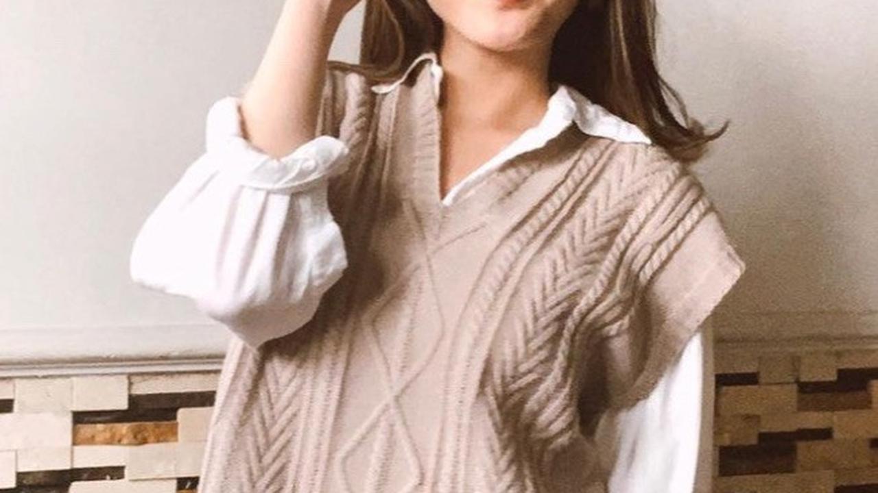Sebagai seorang content creator, Mitzi punya banyak akun platform media sosial. Instagram, Youtube, hingga TikTok dimiliki Mitzi untuk membagikan konten kuliner hingga kecantikan.