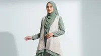 7 Model Gamis Rompi Lepas Pendek dengan Aksen Layer, Multifungsi untuk Lebaran dan Daily Wear