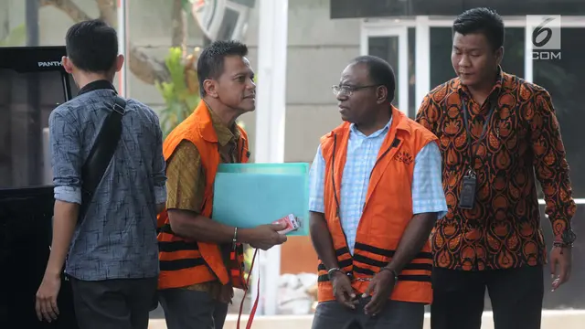 KPK Kembali Periksa Soetikno Soedarjo dan Mikael Kambuaya