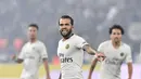 2. Dani Alves - Setelah hanya memiliki Zabaleta saat itu sebagai bek sayap, Pep ingin menambah skuad lagi. Muncul nama Kyle Walker sebagai opsi, namun mendatangakan Alves dirasa paling efektif. (AFP/Nicolas Tucat)