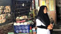 Dwi Arum Sari pengrajin gerabah di Karanganyar, Borobudur, Jawa Tengah (25/11/2022). Foto: Ade Nasihudin.