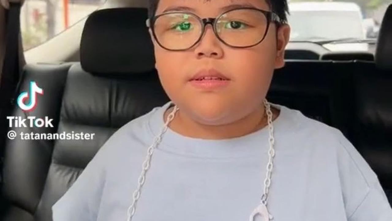 Pakai Kacamata