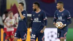 Kembali tampil tanpa Lionel Messi, PSG gagal meraih 3 angka usai ditahan imbang RB Leipzig 2-2 dalam laga matchday ke-4 Grup A Liga Champions 2021/2022, Rabu (3/11/2021). Kemenangan PSG buyar usai Leipzig menyamakan skor 2-2 via eksekusi penalti saat injury time. (AP/Michael Sohn)