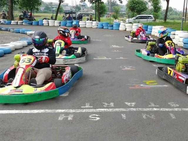 Ulang Tahun Ke 8 Sahabat Rio Gelar Gokart Fun Race Ragam Bola Com