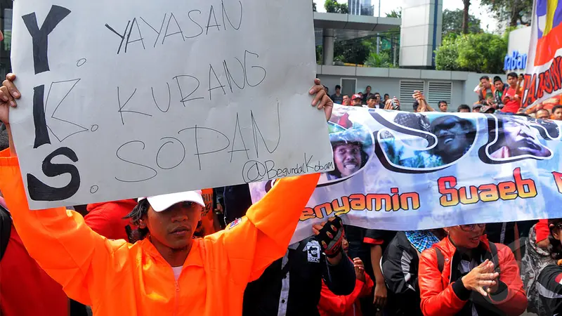 Ratusan Fans Benyamin Sueb Tuntut Bubarkan YKS