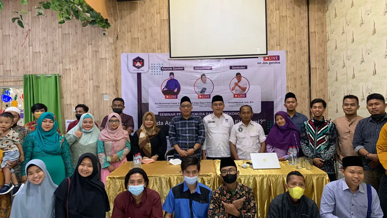 Seminar GPMN dengan tema "Ada Apa dengan Pemuda dan Ekonomi" diikuti puluhan pemuda dan santri. (Foto: istimewa).