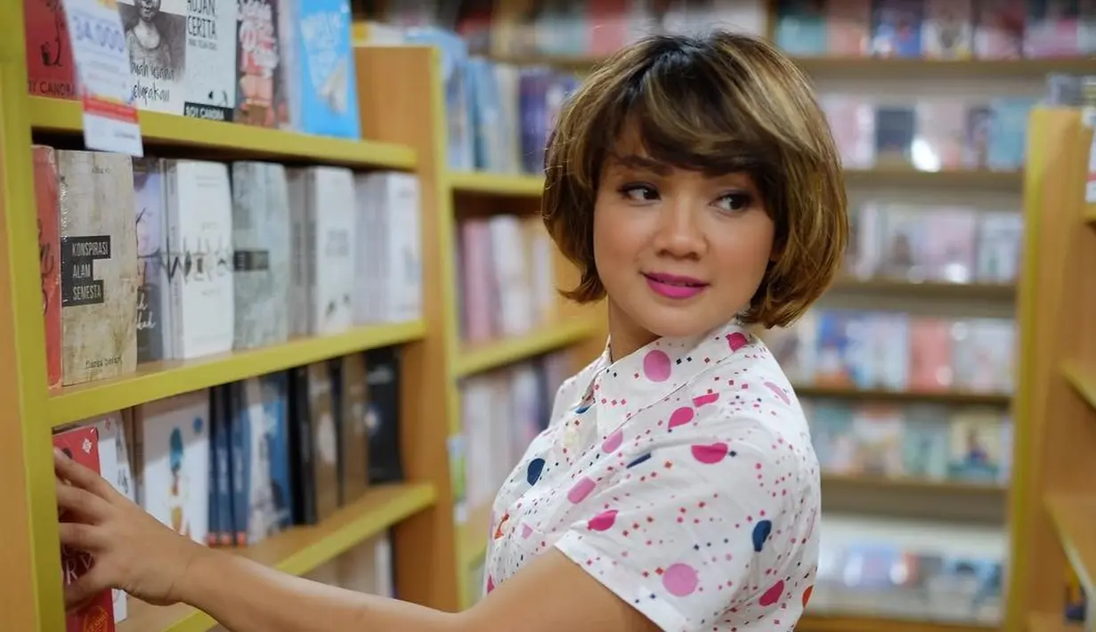 (Instagram/nirinazubir_)