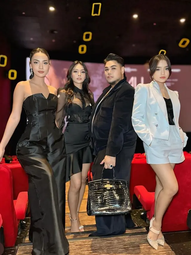 Fuji An saat Hadir Gala Premier Film Dokumenter Rossa