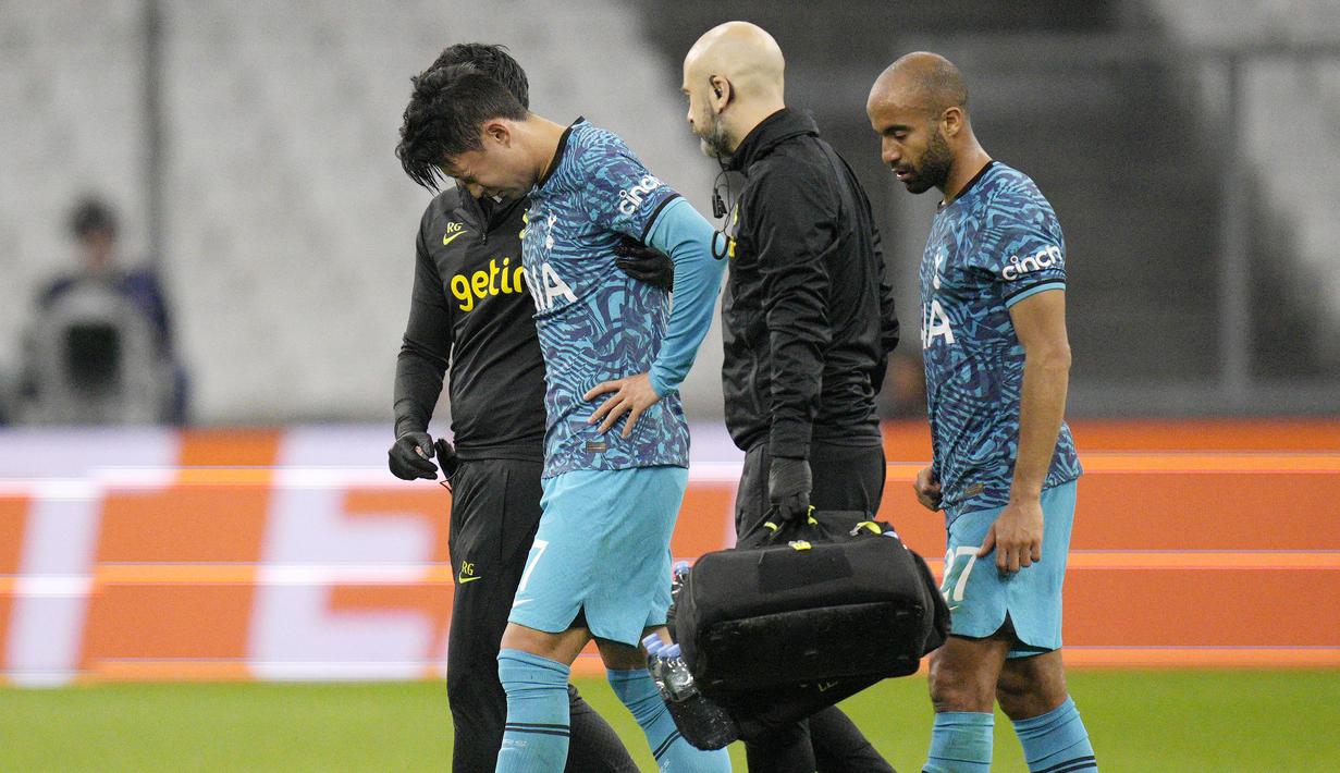 Mengingat pertandingan pertama Korea Selatan di Piala Dunia 2022 hanya tersisa 22 hari lagi, kini pemain berusia 30 tahun itu diragukan bisa ikut Timnas Korea Selatan ke Qatar. (AP/Daniel Cole)