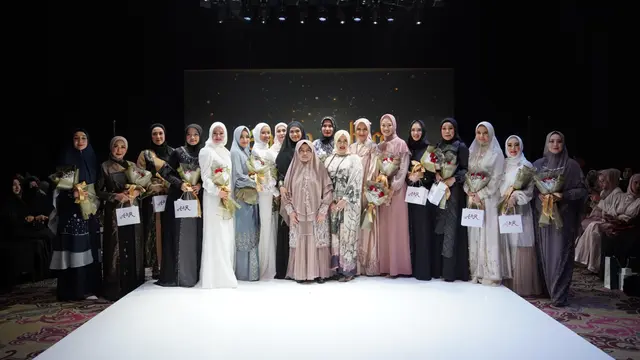 Golden Sahara merupakan koleksi terbaru brand fashion Muslim keluarga, Ranti.