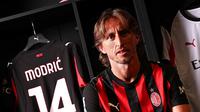 Luka Modric bakal gunakan nomor punggung 14 di AC Milan. (AC Milan)