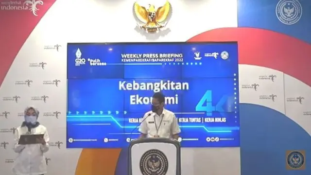 Menparekraf Sandiaga Uno di Weekly Press Briefing
