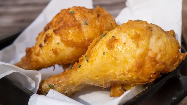 Ilustrasi ayam goreng