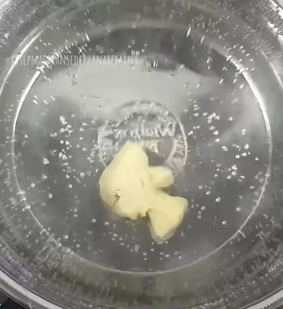Cara Memasak Ayam Kampung Agar Empuk Tanpa Presto, Cukup Pakai Bahan Dapur Ini