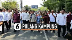 Mantan Wakil Presiden RI, Jusuf Kalla, pulang kampung ke Makassar, Sabtu (26/10/2019). Kedatangannya disambut oleh sejumlah tokoh Sulawesi Selatan.