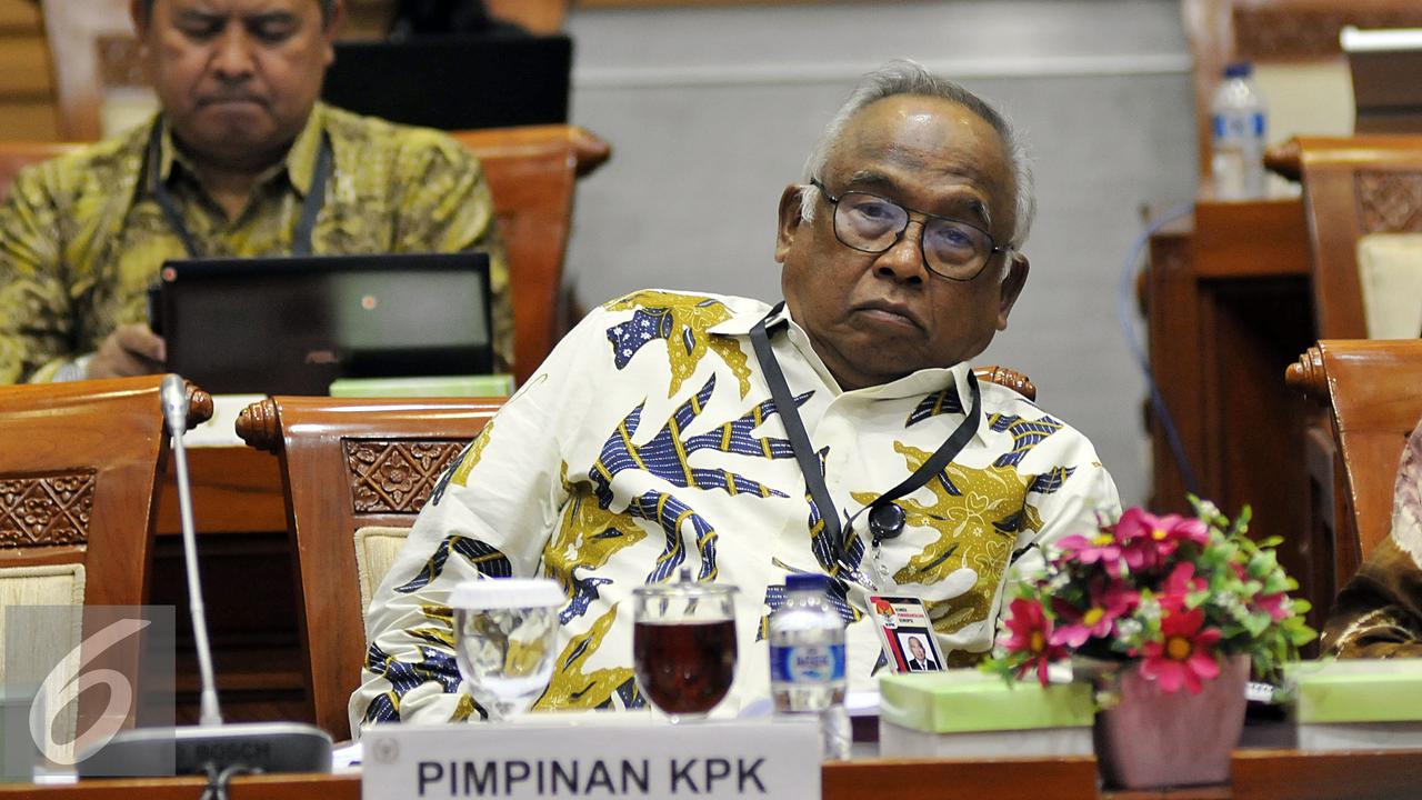 20151119-KOMISI-III-RDP-DENGAN-KPK-Jakarta-JT