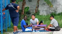 Penyerang Persib Bandung, Ezechiel N'Douassel. (Liputan6.com/Kukuh Saokani)