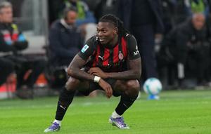 Selebrasi Rafael Leao&nbsp;di laga AC Milan vs Pisa di giornata 8 Serie A 2025/2026 di San Siro, Sabtu (25/10/2025). (AP Photo/Antonio Calanni)