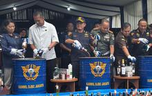 Bea Cukai Musnahkan Rokok dan Minuman Alkohol ilegal, Potensi Kerugian Negara Rp31,6 Miliar