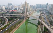 FOTO: Heboh Sungai Utama di Sao Paulo Brasil Tiba-Tiba Menghijau, Ternyata Ini Penyebabnya