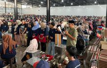 150 Karyawan Dapat Rezeki Nomplok Diberangkatkan Umrah, Pesan Bos Rokok HS Bikin Haru