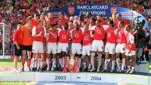 Arsenal menjalani 38 pertandingan Premier League 2003 - 2004 tanpa terkalahkan. Keberhasilan itu dikenal dengan sebutan The Invincible Arsenal (arsenalfc.com)