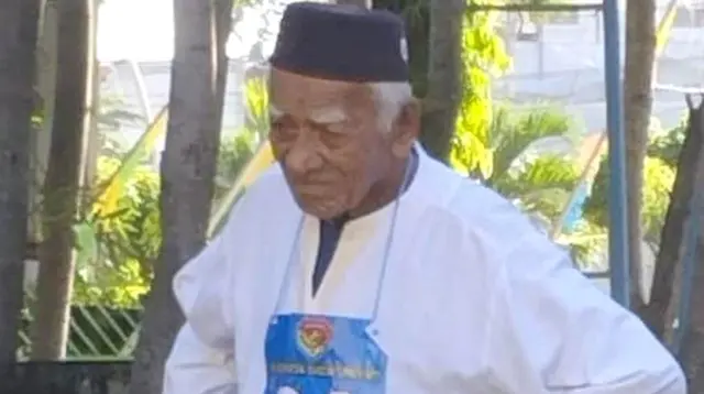 Kakek 105 tahun asal Kabupaten Sikka, NTT yang siap berangkat haji (Liputan6.com/Ola Keda)