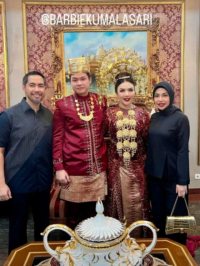 Pesta Pernikahan Barbie Kumalasari dan Mantan