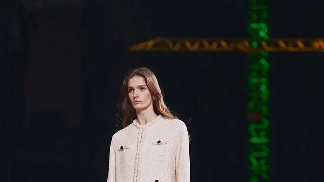 Chanel Fall/Winter 2026 Angkat Kembali Spirit La Garçonne, Gaya Revolusioner Perempuan Era 1920-an