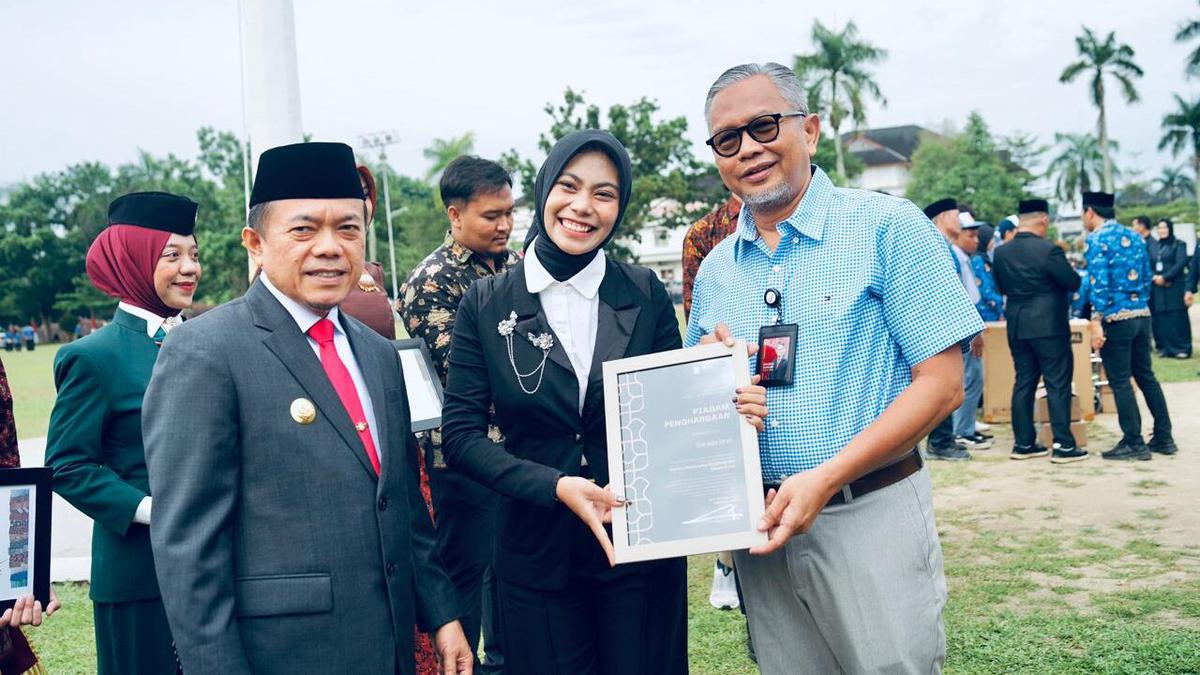 Getol Beri Pendampingan Literasi bagi Penyandang Disabilitas, Mahasiswi di Jambi Terima Penghargaan dari Gubernur