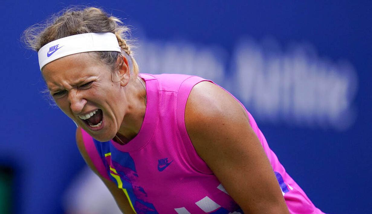 Petenis Belarus, Victoria Azarenka, melakukan selebrasi saat melawan petenis Jepang, Naomi Osaka, pada laga final AS Terbuka di Arthur Ashe Stadium, New York, Minggu (13/9/2020). Naomi Osaka mengalahkan Victoria Azarenka 1-6, 6-3, dan 6-3. (AP Photo/Seth Wenig)
