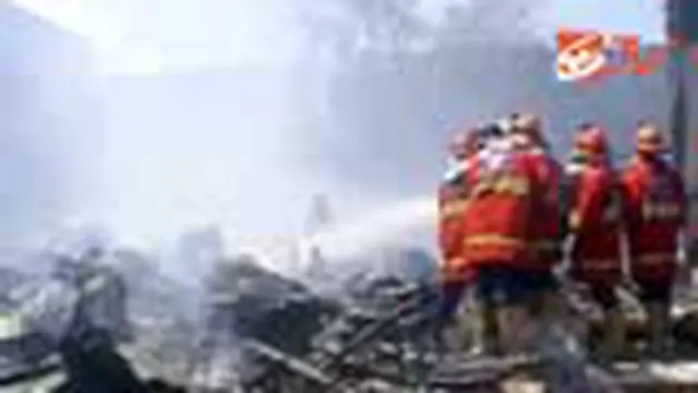 Ditinggal Mudik, Gudang Barang Bekas Terbakar