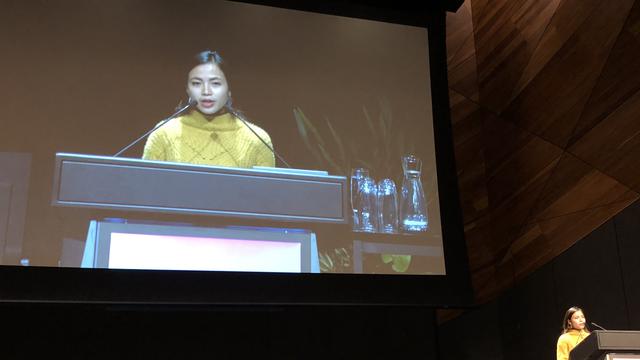 Kisah Bocah Pemulung yang Dapat Beasiswa Kuliah di Australia Ini Bikin Haru