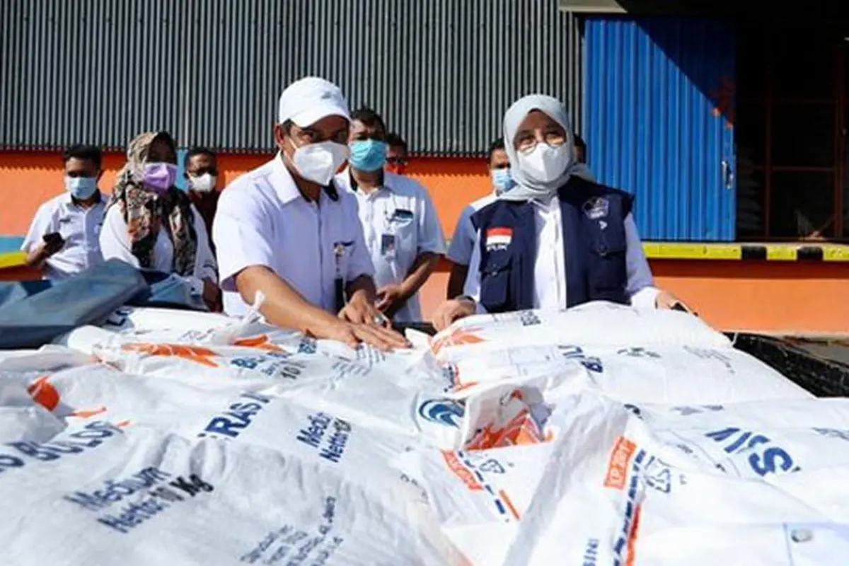 Pemkab Banyuwangi Mulai Salurkan Bansos Beras PPKM kepada 119.235 KK di Banyuwangi