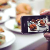 Begini cara membuat makananmu terlihat menggiurkan dalam foto.
