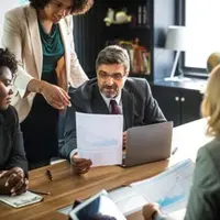 Ilustrasi bekerja. Sumber foto: unsplash.com/rawpixel.