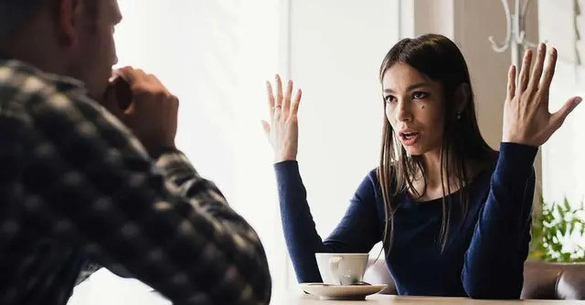 5 Sikap Ini Bisa Menandakan Pasanganmu Tidak Tulus Mencintaimu
